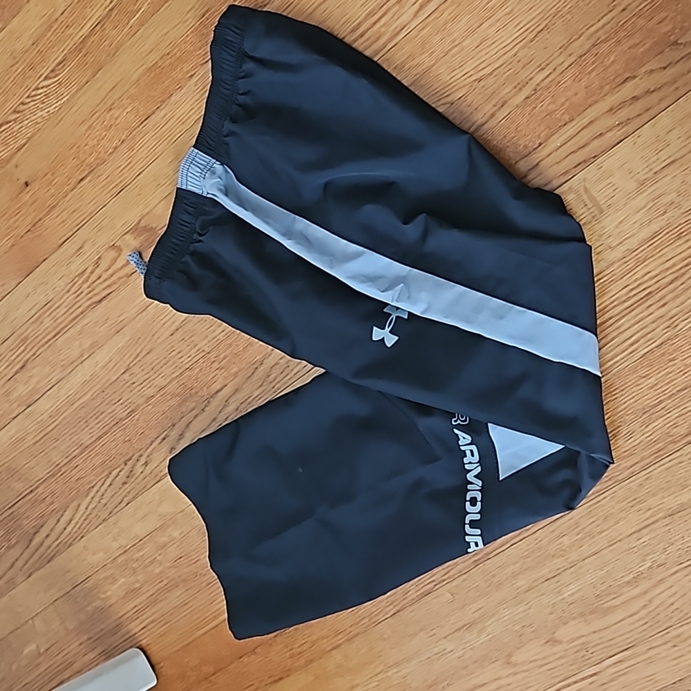 Never Worn Under Armour pants